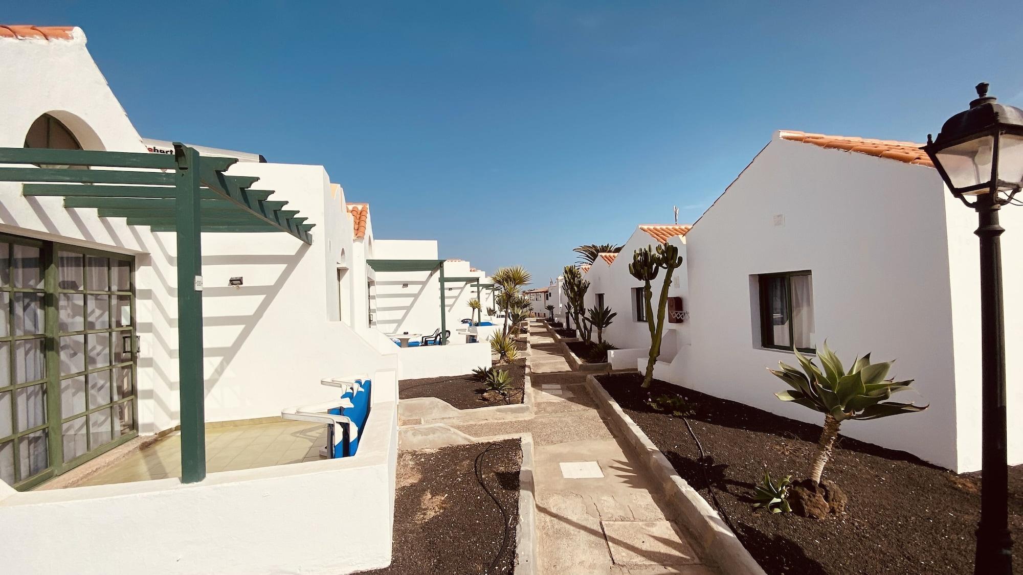 קלטה דה פוסטה Casthotels Fuertesol Bungalows מראה חיצוני תמונה
